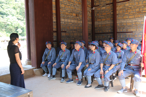 井岡山培訓2.jpg 井岡山培訓2.jpg