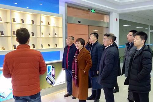 在湘西自治州經開區考察企業_副本.jpg 在湘西自治州經開區考察企業_副本.jpg