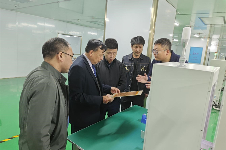 中小擔保與吉首交流2_副本1.jpg 中小擔保與吉首交流2_副本1.jpg