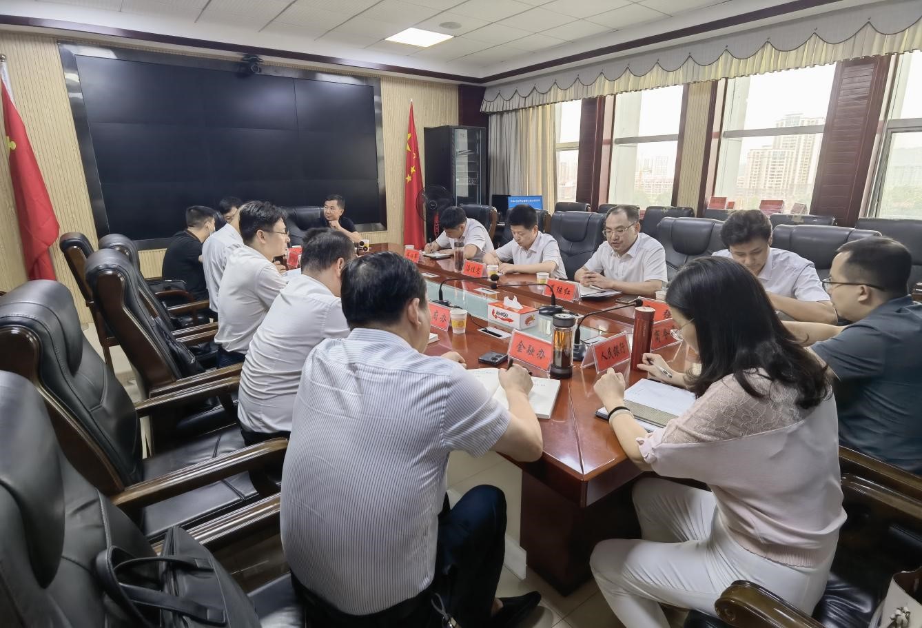 中小赴冷水江調(diào)研1.jpg