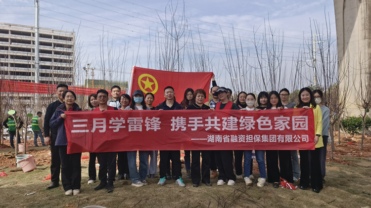 植樹1_副本.jpg 植樹1_副本.jpg