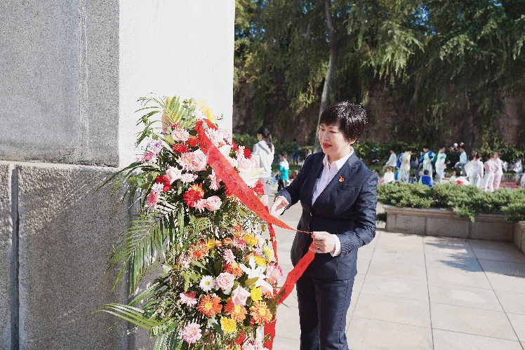 黨建培訓獻花籃發官網.jpg 黨建培訓獻花籃發官網.jpg